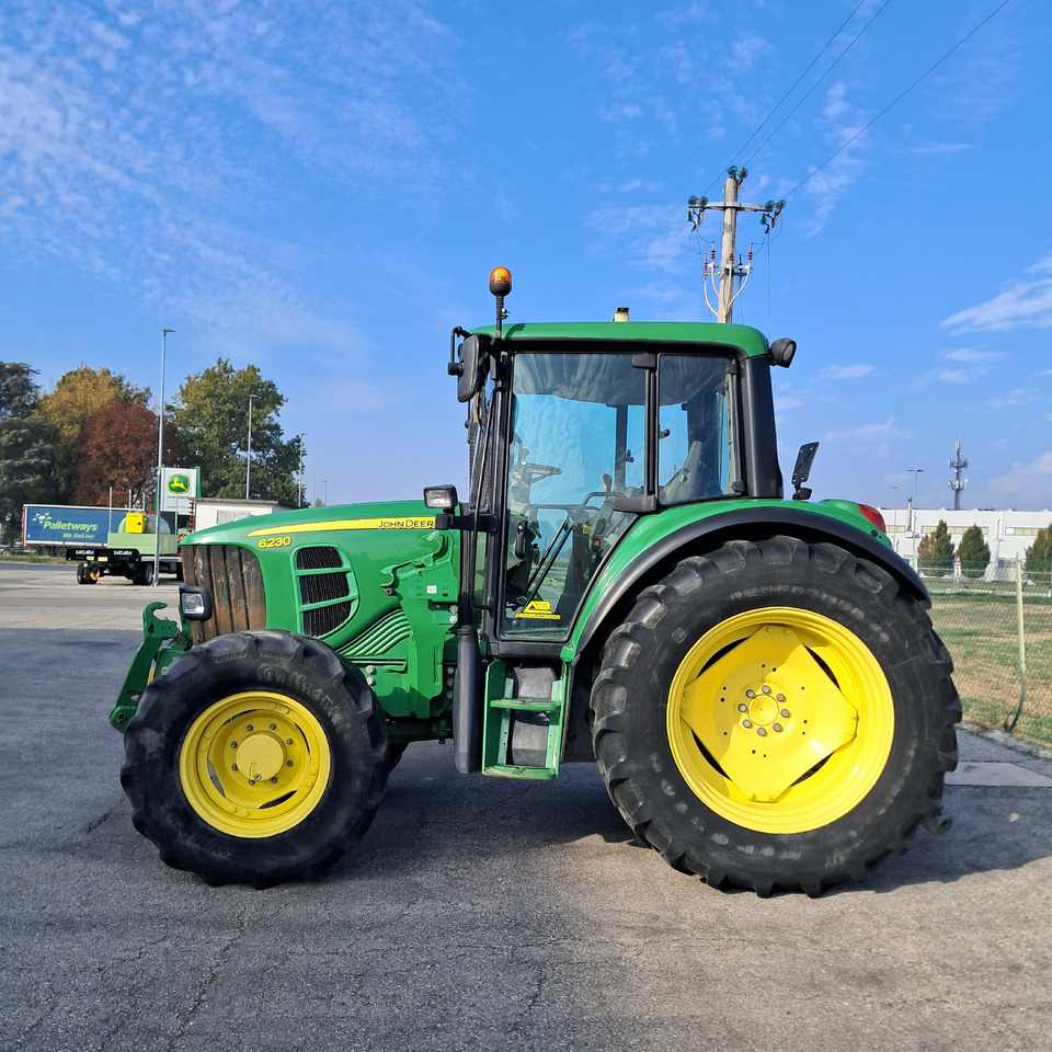 JOHN DEERE 6230 - Τρακτέρ: φωτογραφία 2 JOHN DEERE 6230 - Τρακτέρ: φωτογραφία 2