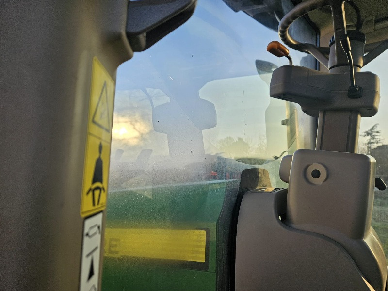 Leasing  JOHN DEERE 8320R JOHN DEERE 8320R: φωτογραφία 12