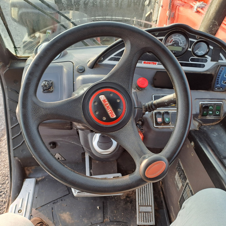 Τηλεσκοπικός φορτωτής MANITOU MLT935H: φωτογραφία 9 Τηλεσκοπικός φορτωτής MANITOU MLT935H: φωτογραφία 9