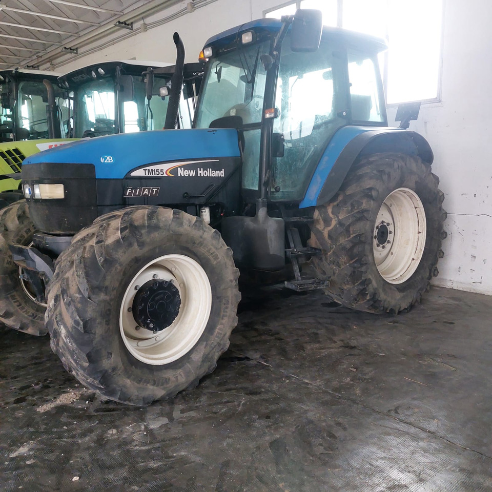 NEW HOLLAND TM155 - Τρακτέρ: φωτογραφία 2 NEW HOLLAND TM155 - Τρακτέρ: φωτογραφία 2
