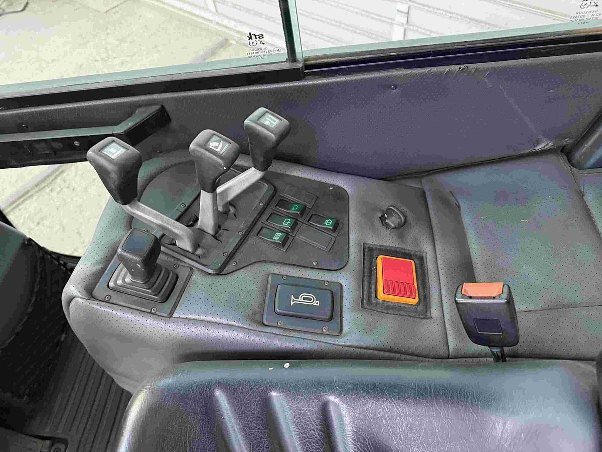 Gabelstapler JUNGHEINRICH, mit Gasantrieb - Υγραεριοκίνητο περονοφόρο: φωτογραφία 5 Gabelstapler JUNGHEINRICH, mit Gasantrieb - Υγραεριοκίνητο περονοφόρο: φωτογραφία 5