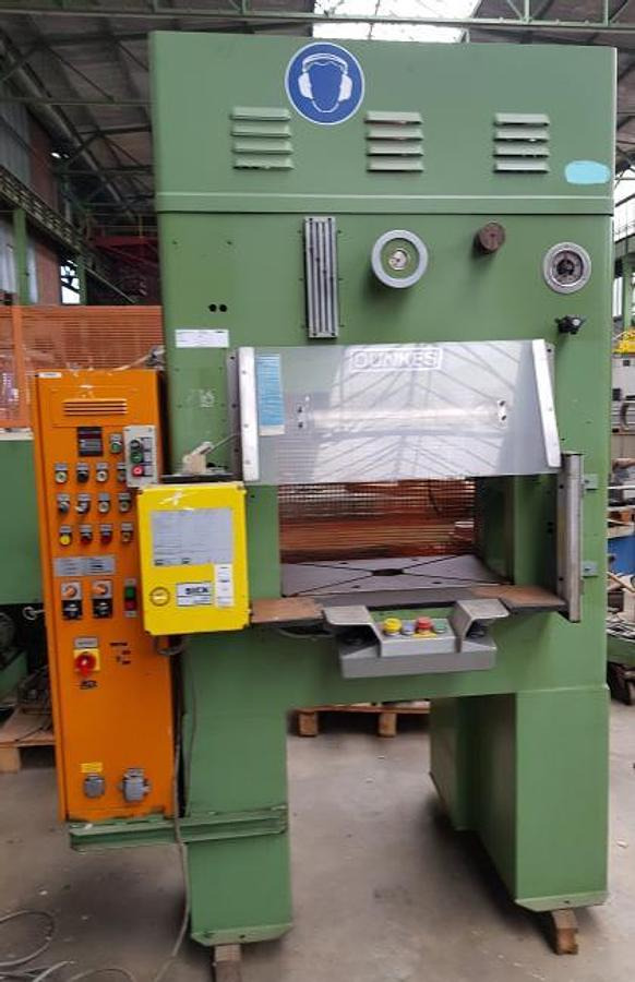 Hydr. Schnelläuferpresse DUNKES - Μηχανήμα επεξεργασίας μετάλλου: φωτογραφία 1 Hydr. Schnelläuferpresse DUNKES - Μηχανήμα επεξεργασίας μετάλλου: φωτογραφία 1