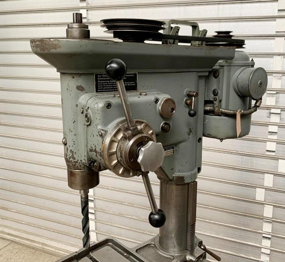 Säulenbohrmaschine IXION - Κολωνάτο δράπανο: φωτογραφία 2 Säulenbohrmaschine IXION - Κολωνάτο δράπανο: φωτογραφία 2