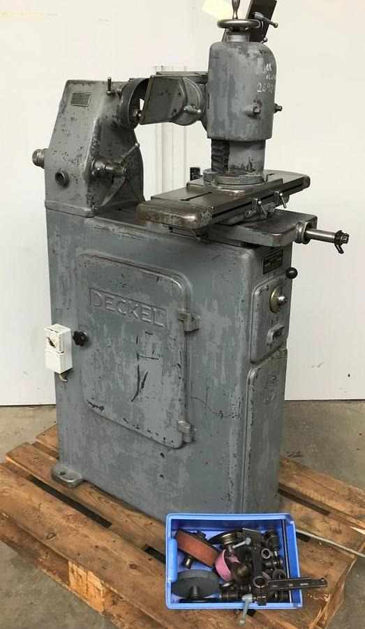 Universal-Werkzeugschleifmaschine DECKEL - Μηχανήμα επεξεργασίας μετάλλου: φωτογραφία 2 Universal-Werkzeugschleifmaschine DECKEL - Μηχανήμα επεξεργασίας μετάλλου: φωτογραφία 2
