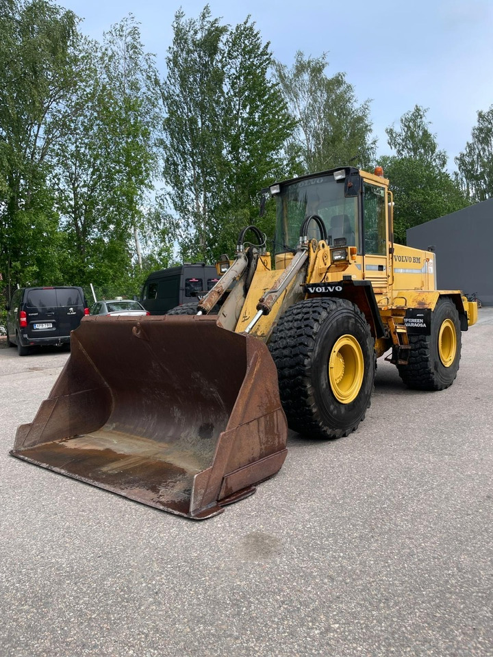 Volvo L120B - Ελαστιχοφόρος φορτωτής: φωτογραφία 2 Volvo L120B - Ελαστιχοφόρος φορτωτής: φωτογραφία 2