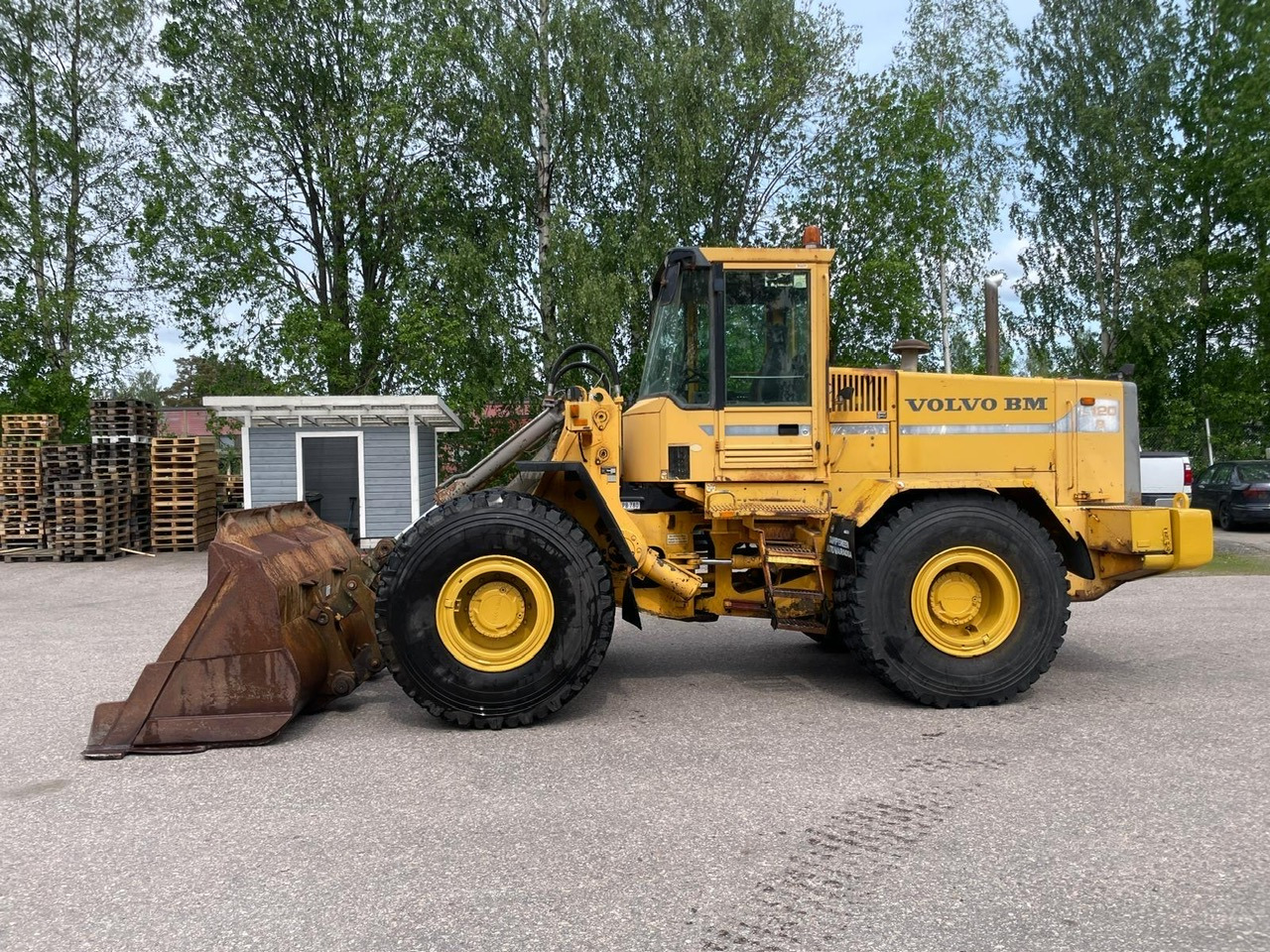 Volvo L120B - Ελαστιχοφόρος φορτωτής: φωτογραφία 1 Volvo L120B - Ελαστιχοφόρος φορτωτής: φωτογραφία 1