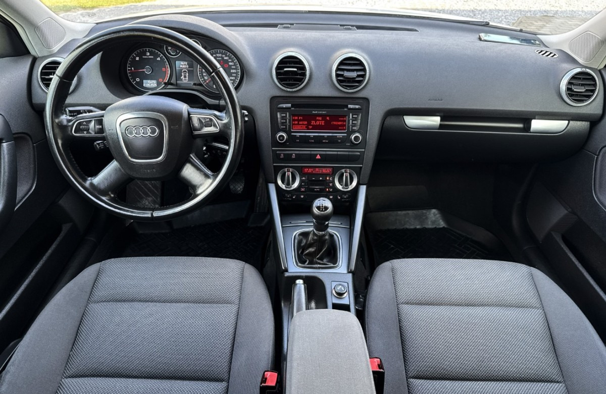 Audi A3 1.6 TDI 105KM Bezwypadkowy potwierdzony przebieg AUTO BARDZO ZADBANE - Αυτοκίνητο: φωτογραφία 5 Audi A3 1.6 TDI 105KM Bezwypadkowy potwierdzony przebieg AUTO BARDZO ZADBANE - Αυτοκίνητο: φωτογραφία 5