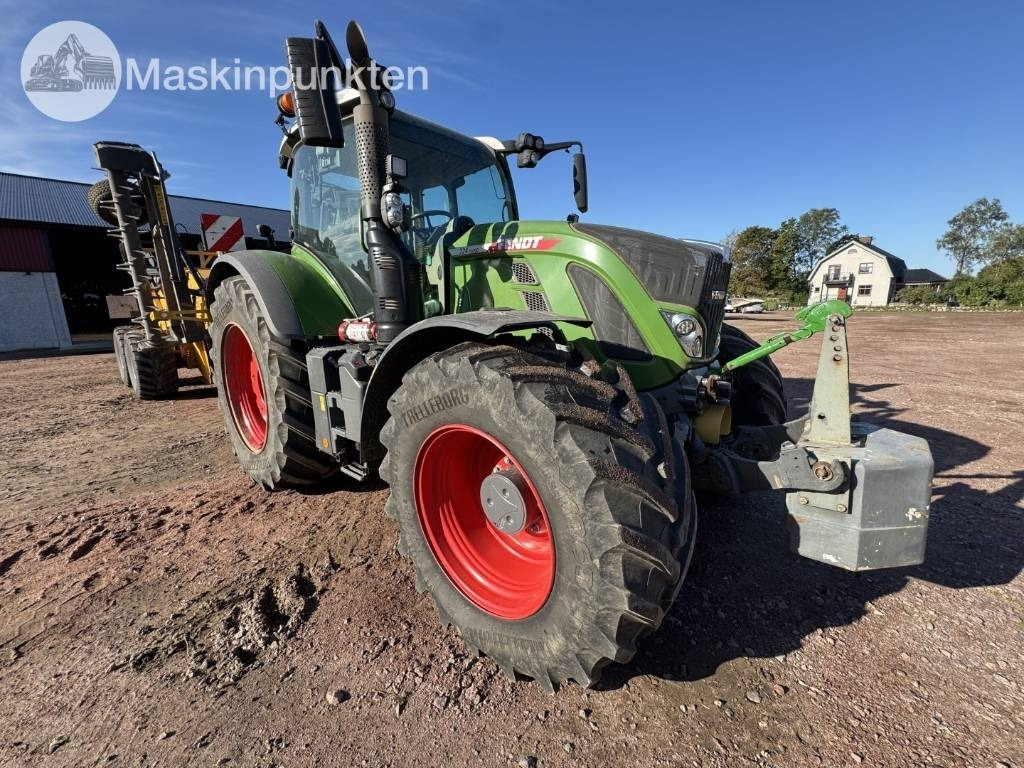Fendt 724 Vario - Τρακτέρ: φωτογραφία 4 Fendt 724 Vario - Τρακτέρ: φωτογραφία 4