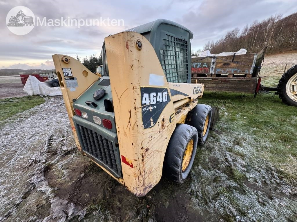 Gehl 4640 Turbo med grävaggregat - Φορτωτής πλάγιας ολίσθησης: φωτογραφία 3 Gehl 4640 Turbo med grävaggregat - Φορτωτής πλάγιας ολίσθησης: φωτογραφία 3