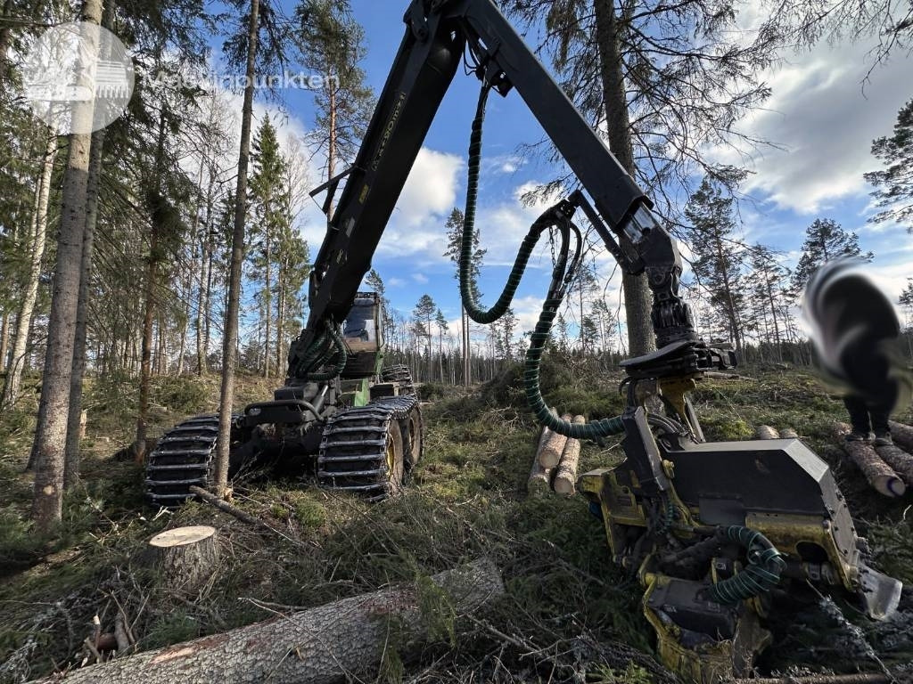 John Deere 1470 G - Συλλεκτική μηχανή - forest harvester: φωτογραφία 3 John Deere 1470 G - Συλλεκτική μηχανή - forest harvester: φωτογραφία 3