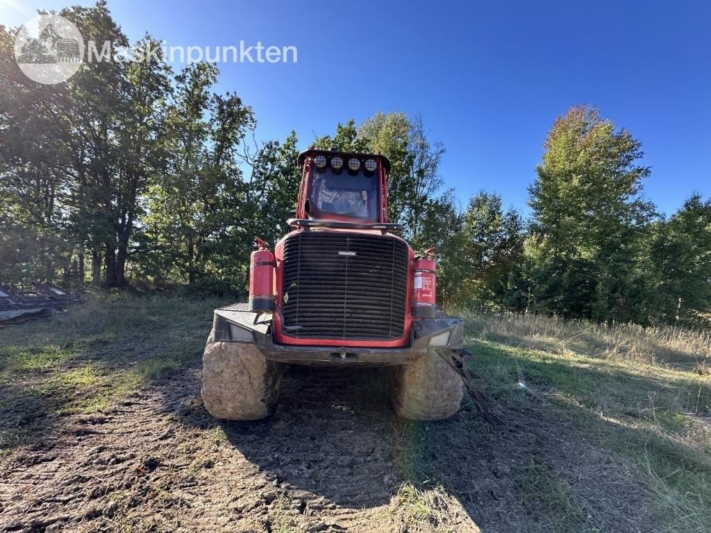 Komatsu 895 - Λαστιχοφόρα προωθητικo - forwarder: φωτογραφία 2 Komatsu 895 - Λαστιχοφόρα προωθητικo - forwarder: φωτογραφία 2
