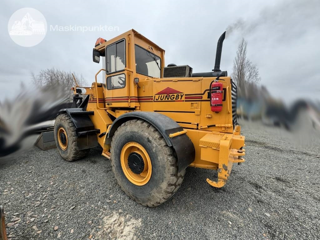 Ljungby 1322 - Ελαστιχοφόρος φορτωτής: φωτογραφία 4 Ljungby 1322 - Ελαστιχοφόρος φορτωτής: φωτογραφία 4