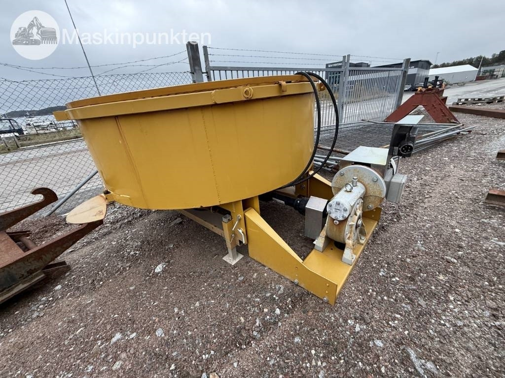 Mammut TM 200 Betongblandare - Μπετονιέρα: φωτογραφία 3 Mammut TM 200 Betongblandare - Μπετονιέρα: φωτογραφία 3