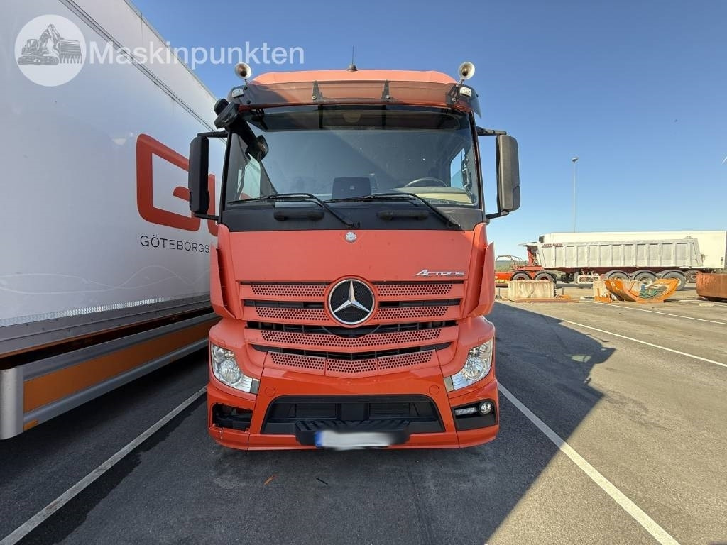 Mercedes-Benz Actros 2551 - Φορτηγό ψυγείο: φωτογραφία 2 Mercedes-Benz Actros 2551 - Φορτηγό ψυγείο: φωτογραφία 2