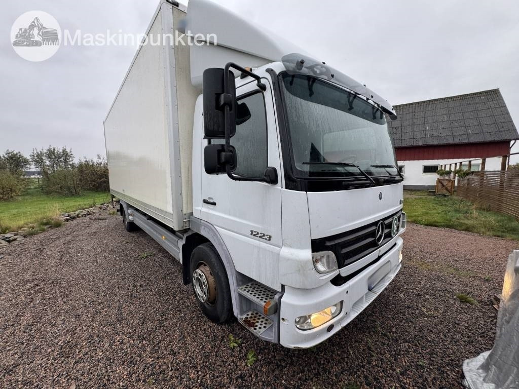 Mercedes-Benz Atego 1223 - Φορτηγό κόφα: φωτογραφία 4 Mercedes-Benz Atego 1223 - Φορτηγό κόφα: φωτογραφία 4