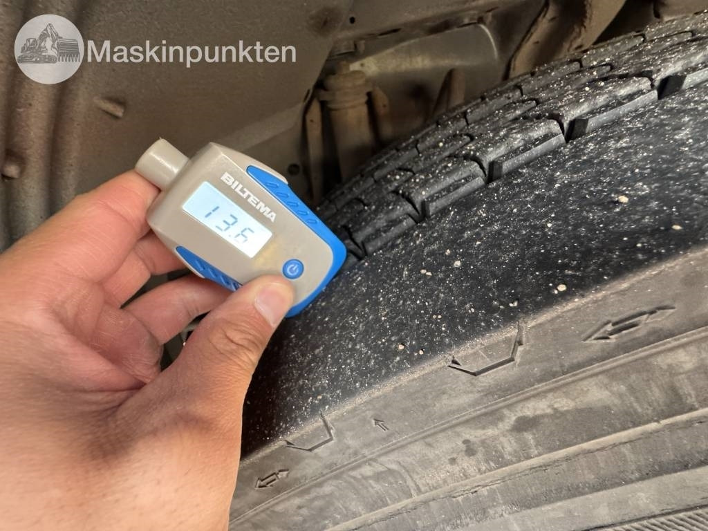 Scania P 320 - Φορτηγό κόφα: φωτογραφία 5 Scania P 320 - Φορτηγό κόφα: φωτογραφία 5