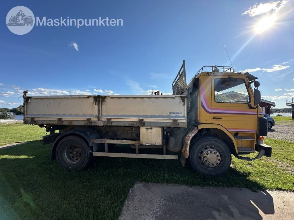Scania P 93 HL - Φορτηγό ανατρεπόμενο: φωτογραφία 4 Scania P 93 HL - Φορτηγό ανατρεπόμενο: φωτογραφία 4