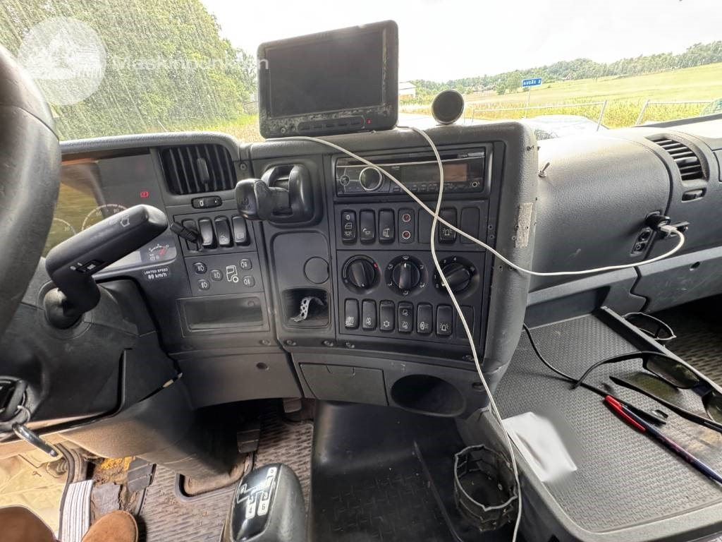 Φορτηγό με γερανό Scania R 420 LB: φωτογραφία 32