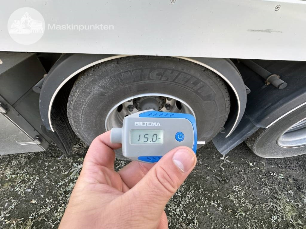 Φορτηγό κόφα Scania R 580: φωτογραφία 17 Φορτηγό κόφα Scania R 580: φωτογραφία 17