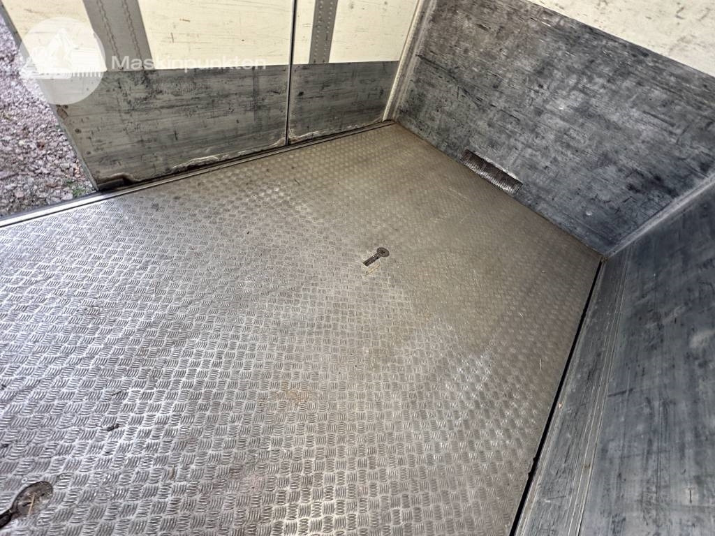 Φορτηγό κόφα Scania R 580: φωτογραφία 38 Φορτηγό κόφα Scania R 580: φωτογραφία 38