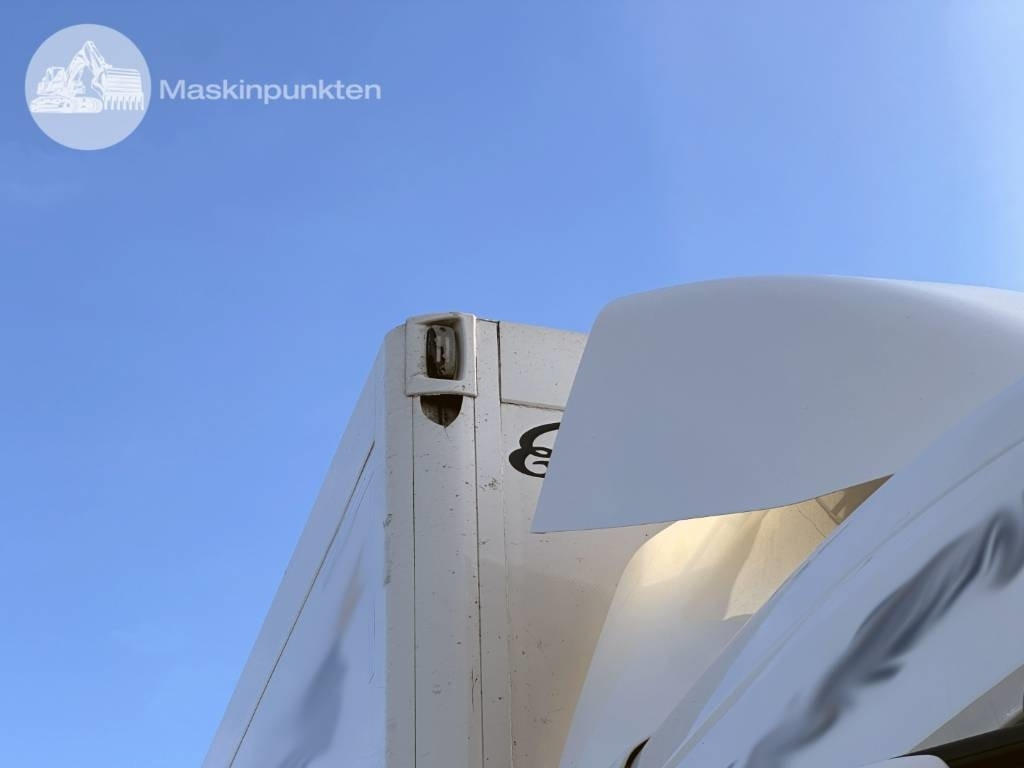 Φορτηγό κόφα Scania R 580: φωτογραφία 43 Φορτηγό κόφα Scania R 580: φωτογραφία 43