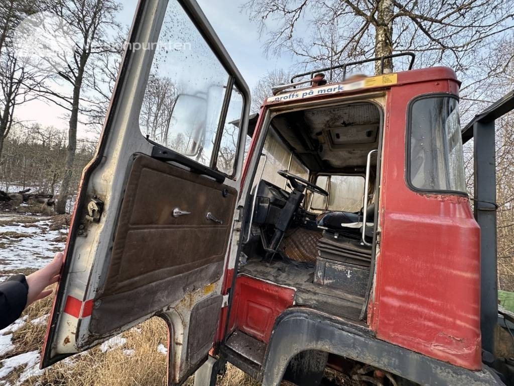 Φορτηγό ξυλείας Scania T 141: φωτογραφία 10