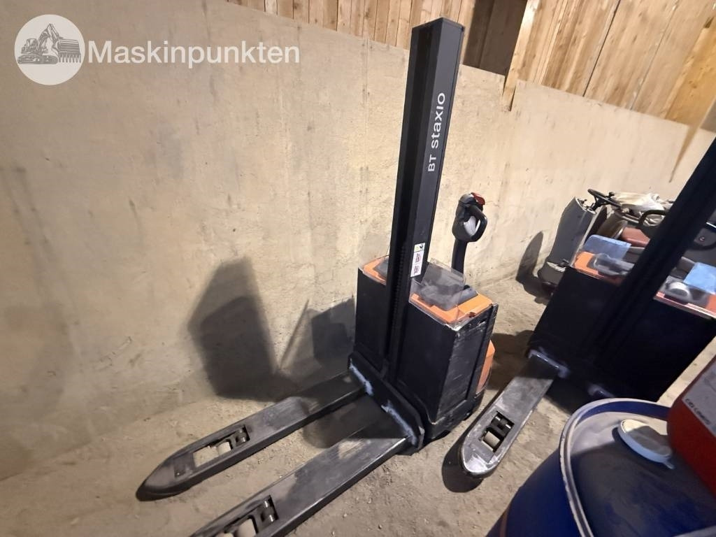 Toyota BT SWE 160 L - Ηλεκτροκίνητο περονοφόρο: φωτογραφία 4 Toyota BT SWE 160 L - Ηλεκτροκίνητο περονοφόρο: φωτογραφία 4