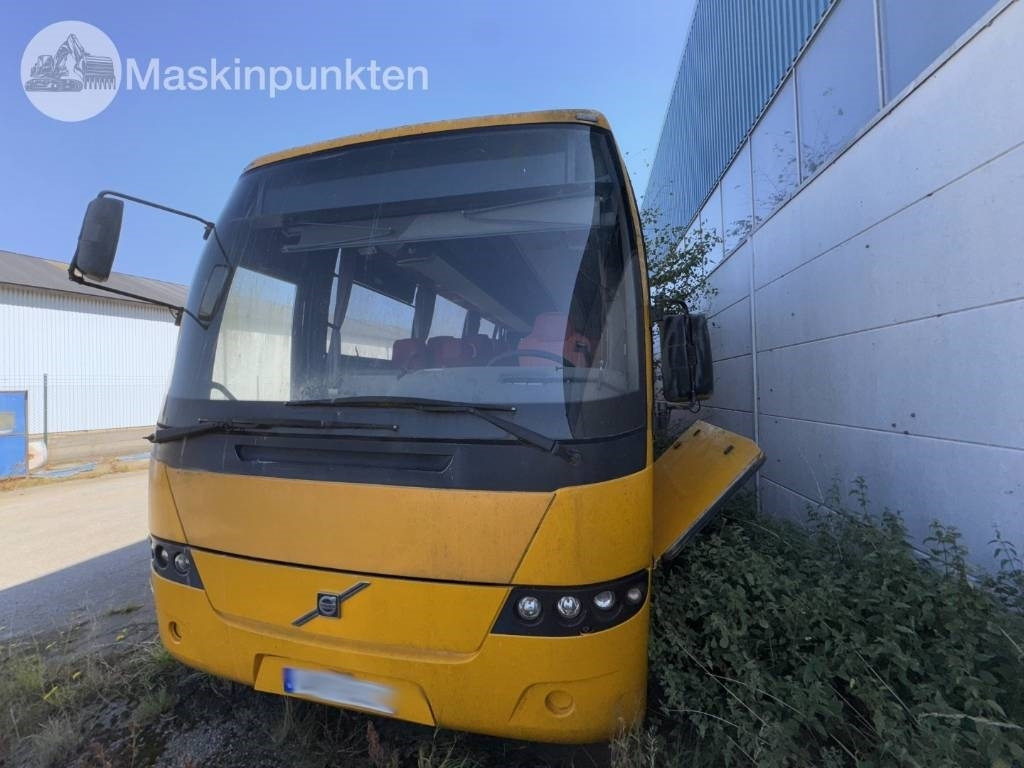 Volvo B 12 M - Προαστιακό λεωφορείο: φωτογραφία 1 Volvo B 12 M - Προαστιακό λεωφορείο: φωτογραφία 1