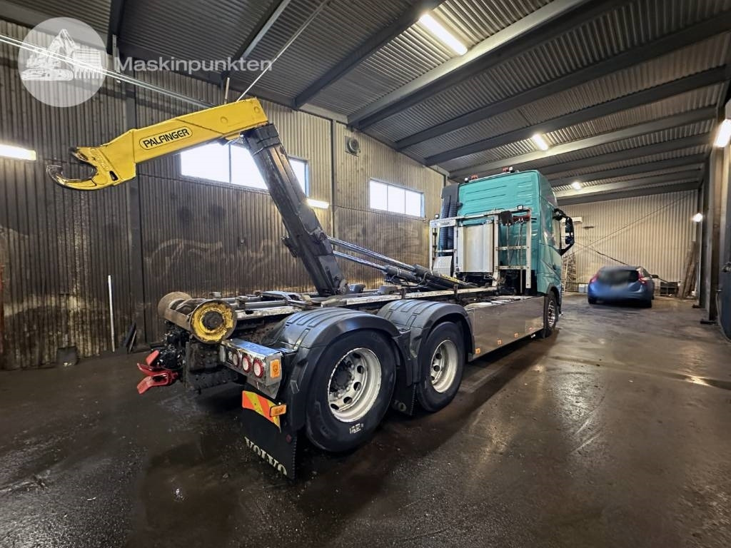 Volvo FH 13 500 - Φορτηγό φόρτωσης γάντζου: φωτογραφία 5 Volvo FH 13 500 - Φορτηγό φόρτωσης γάντζου: φωτογραφία 5