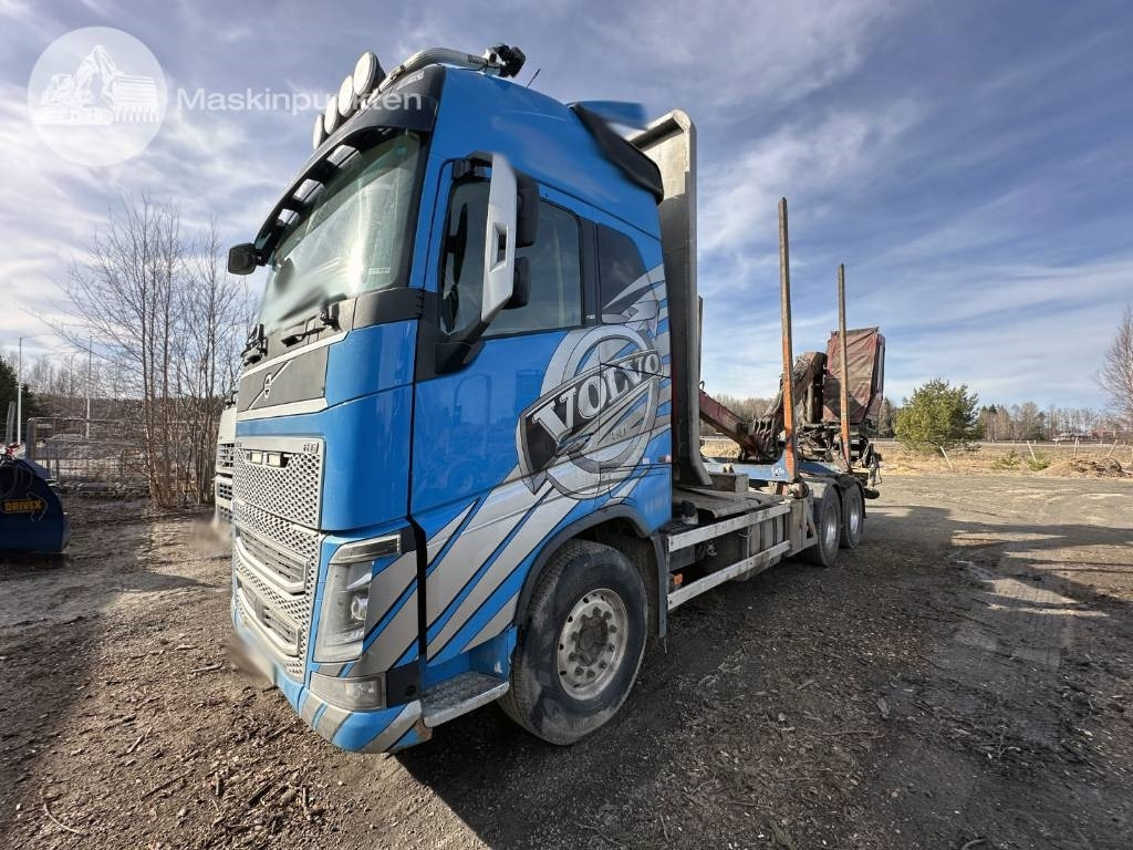 Volvo FH 16 750  - Φορτηγό ξυλείας: φωτογραφία 3 Volvo FH 16 750  - Φορτηγό ξυλείας: φωτογραφία 3