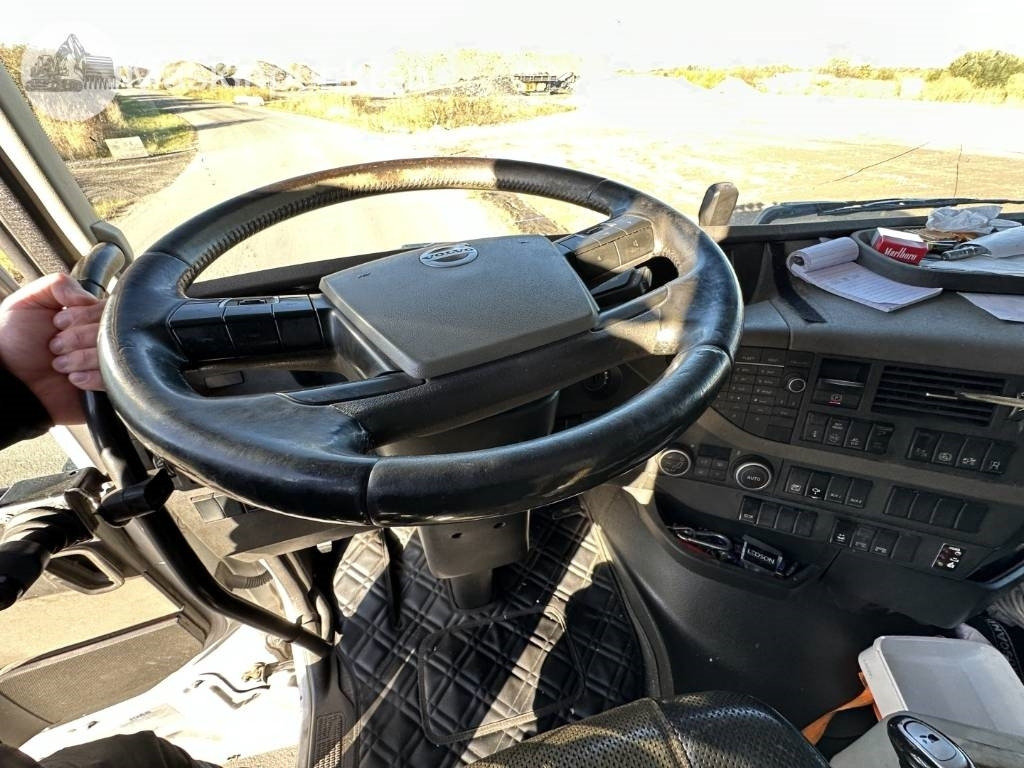 Φορτηγό φόρτωσης γάντζου Volvo FH 6*2: φωτογραφία 21 Φορτηγό φόρτωσης γάντζου Volvo FH 6*2: φωτογραφία 21