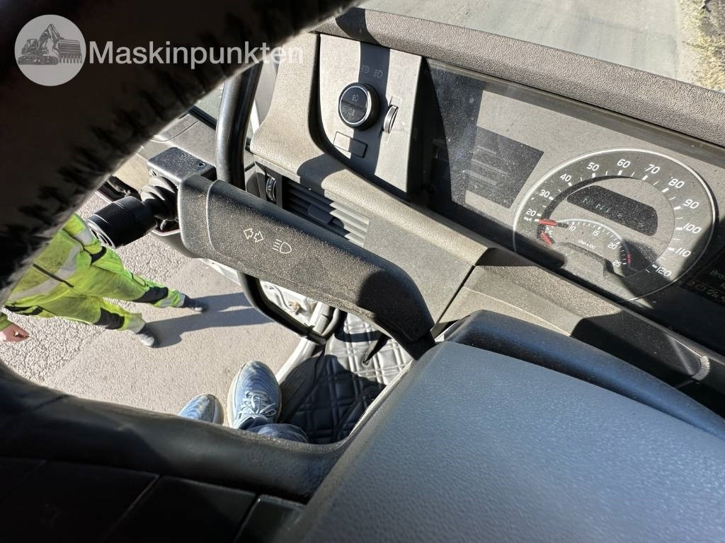 Φορτηγό φόρτωσης γάντζου Volvo FH 6*2: φωτογραφία 28 Φορτηγό φόρτωσης γάντζου Volvo FH 6*2: φωτογραφία 28