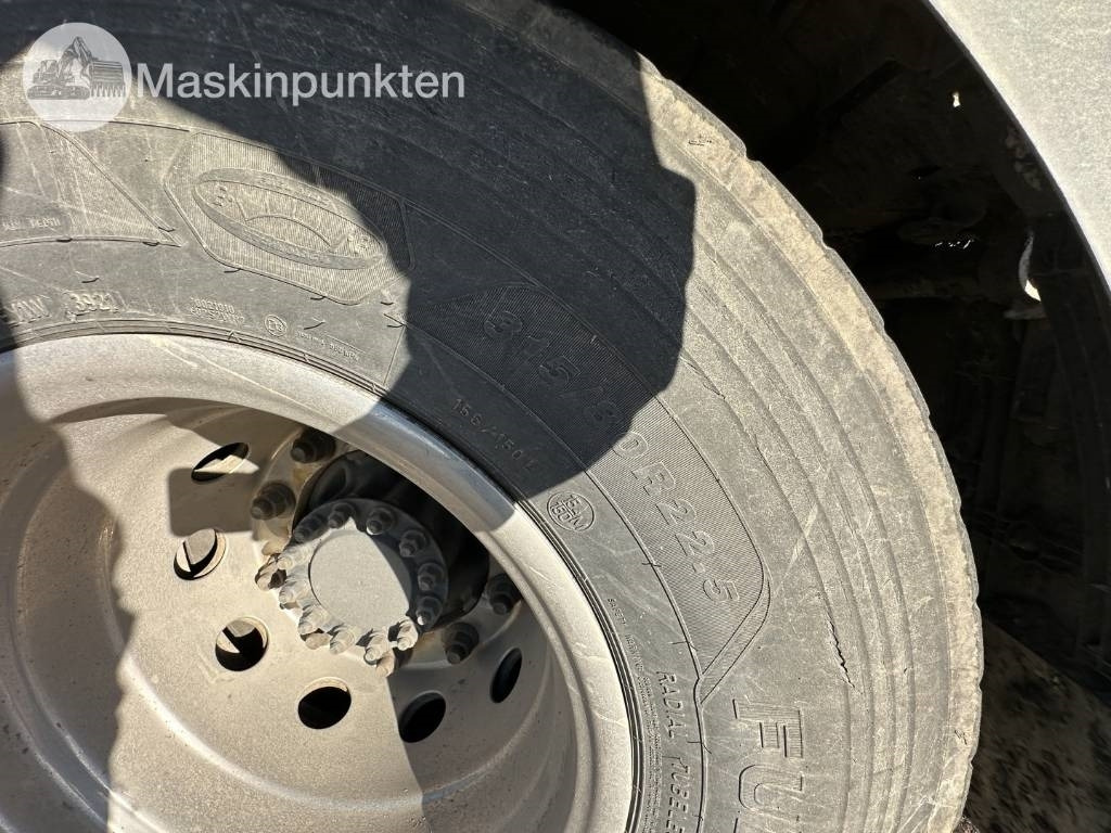 Φορτηγό φόρτωσης γάντζου Volvo FH 6*2: φωτογραφία 41 Φορτηγό φόρτωσης γάντζου Volvo FH 6*2: φωτογραφία 41