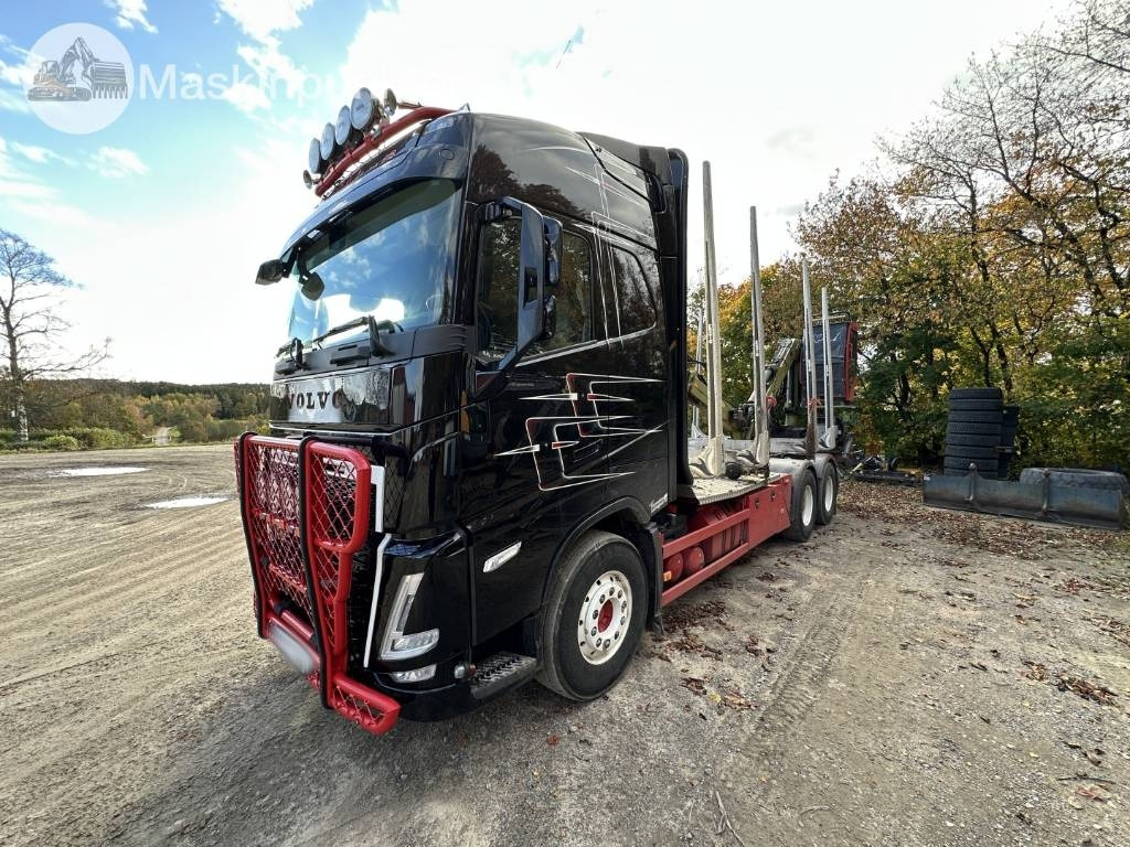 Volvo FH 64 R Timmerbil med kran - Φορτηγό ξυλείας: φωτογραφία 1 Volvo FH 64 R Timmerbil med kran - Φορτηγό ξυλείας: φωτογραφία 1
