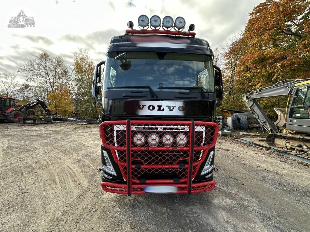 Volvo FH 64 R Timmerbil med kran - Φορτηγό ξυλείας: φωτογραφία 2 Volvo FH 64 R Timmerbil med kran - Φορτηγό ξυλείας: φωτογραφία 2