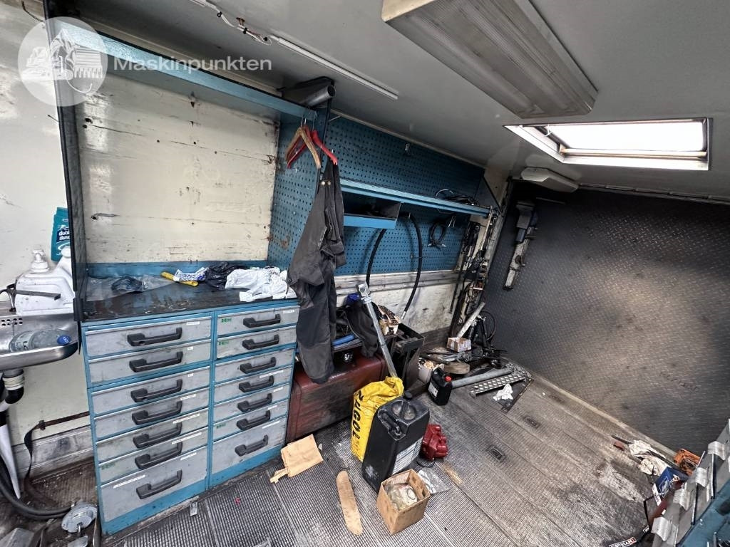 Φορτηγό κόφα Volvo FL 610 Verkstadsinredd: φωτογραφία 34