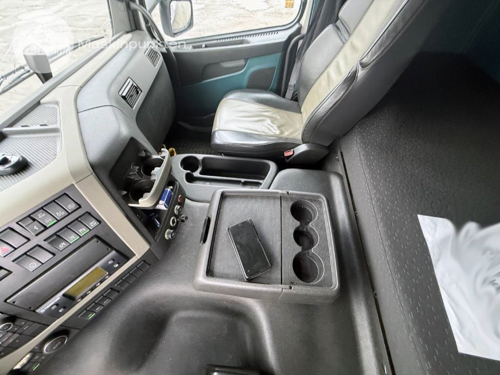 Φορτηγό ψυγείο Volvo FM 370: φωτογραφία 24