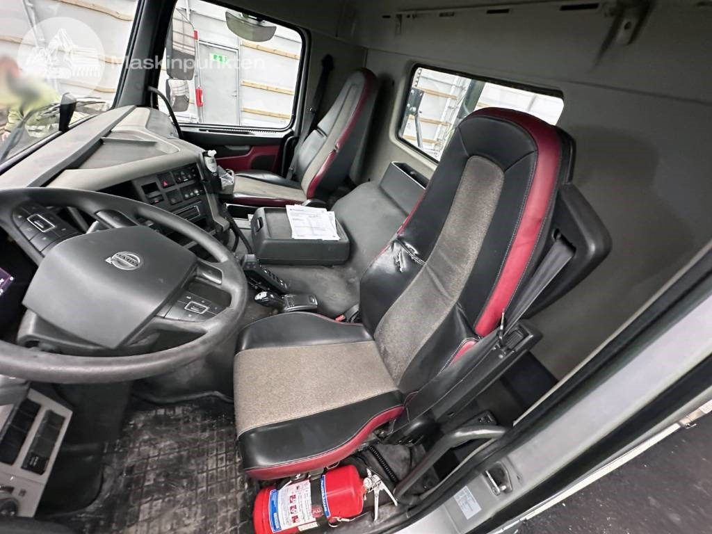 Φορτηγό φόρτωσης γάντζου Volvo FM 420: φωτογραφία 46