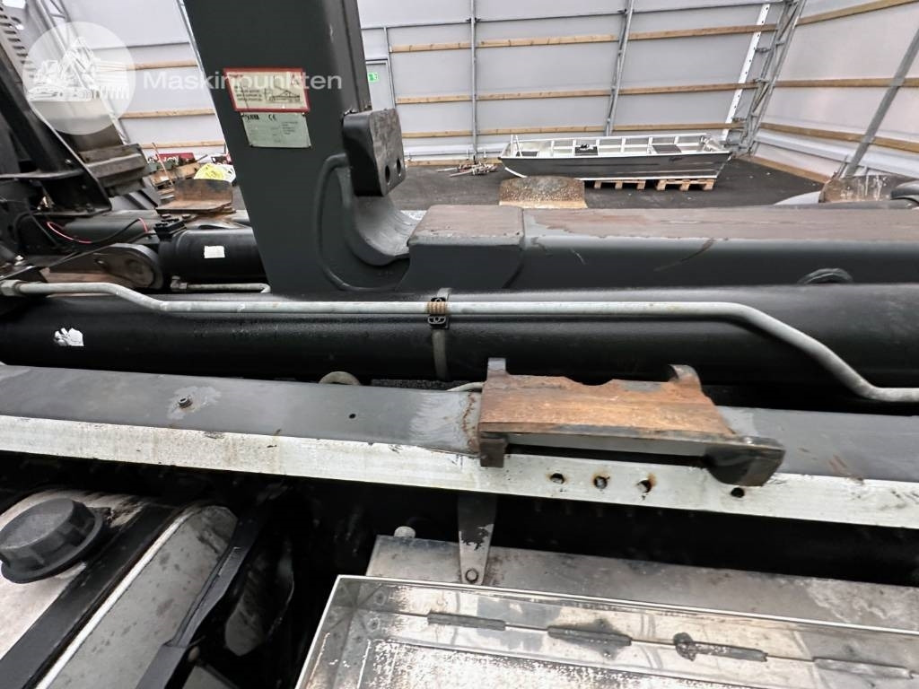 Φορτηγό φόρτωσης γάντζου Volvo FM 420: φωτογραφία 36