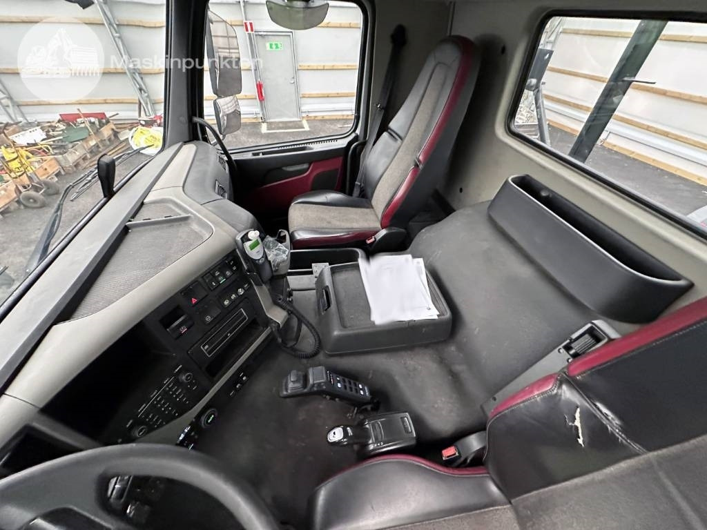 Φορτηγό φόρτωσης γάντζου Volvo FM 420: φωτογραφία 48