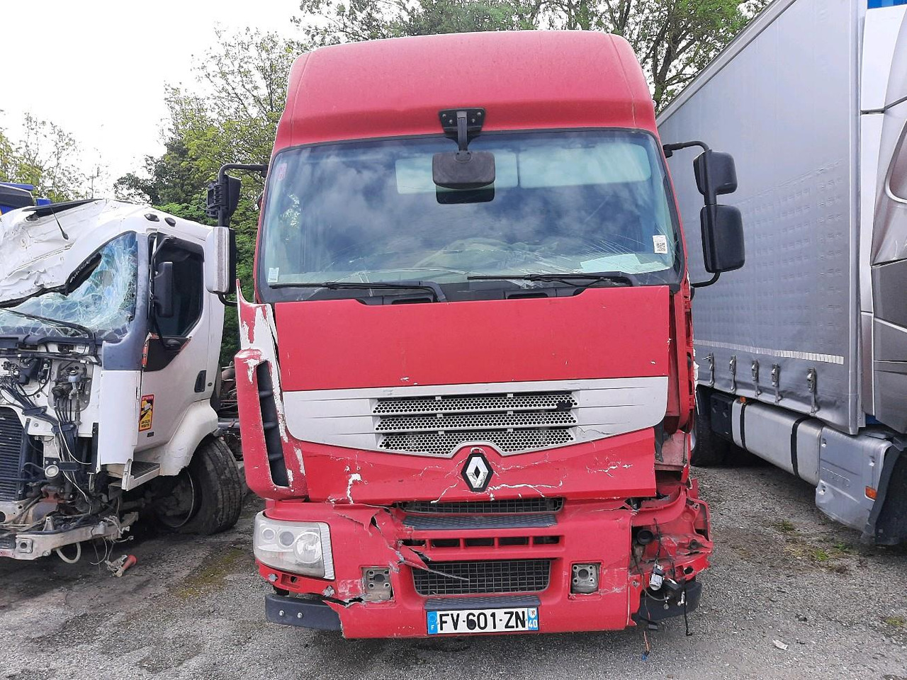 RENAULT PREMIUM 470 PLATEAU - Φορτηγό με ανοιχτή καρότσα: φωτογραφία 2 RENAULT PREMIUM 470 PLATEAU - Φορτηγό με ανοιχτή καρότσα: φωτογραφία 2