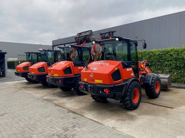 Kubota R 065 - Ελαστιχοφόρος φορτωτής: φωτογραφία 1 Kubota R 065 - Ελαστιχοφόρος φορτωτής: φωτογραφία 1