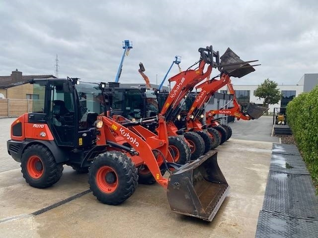Ελαστιχοφόρος φορτωτής Kubota R 065: φωτογραφία 15