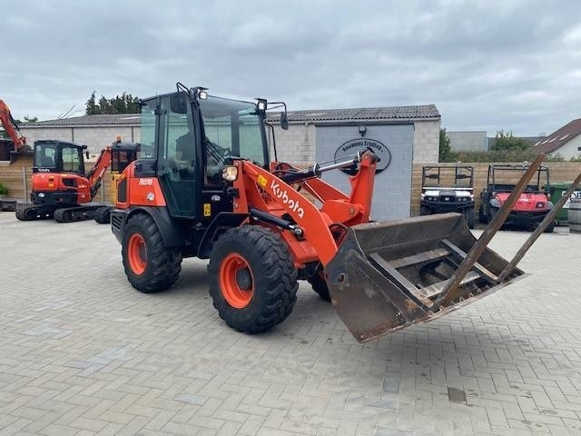 Kubota R 070 - Ελαστιχοφόρος φορτωτής: φωτογραφία 5 Kubota R 070 - Ελαστιχοφόρος φορτωτής: φωτογραφία 5