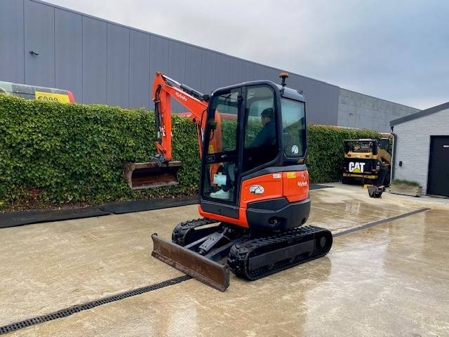 Kubota U 27-4 - Μίνι εκσκαφέας: φωτογραφία 1 Kubota U 27-4 - Μίνι εκσκαφέας: φωτογραφία 1