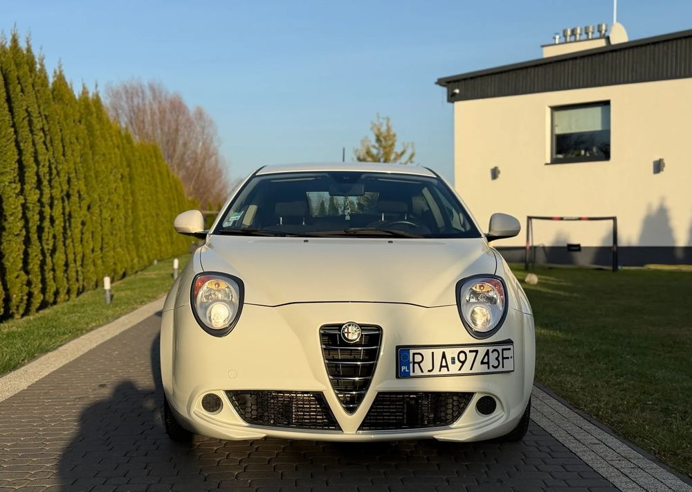 Alfa Romeo Mito - Αυτοκίνητο: φωτογραφία 2 Alfa Romeo Mito - Αυτοκίνητο: φωτογραφία 2