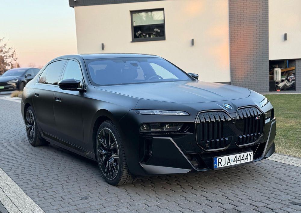 BMW Seria 7 - Λιμουζίνα/ Sedan: φωτογραφία 2 BMW Seria 7 - Λιμουζίνα/ Sedan: φωτογραφία 2