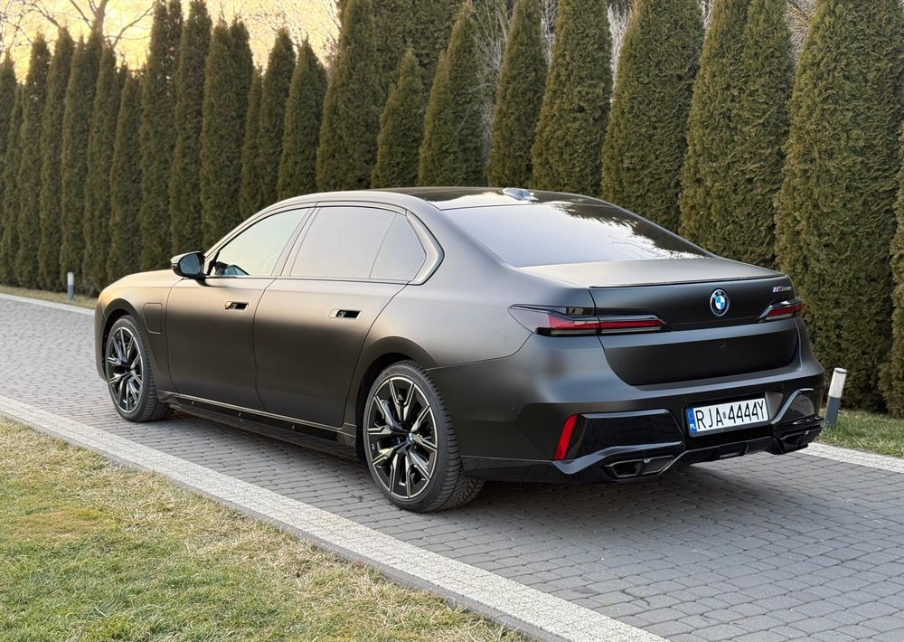 BMW Seria 7 - Λιμουζίνα/ Sedan: φωτογραφία 4 BMW Seria 7 - Λιμουζίνα/ Sedan: φωτογραφία 4