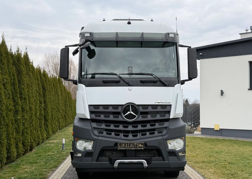 Mercedes-Benz AROCS 1843 HYDRAULIKA - Τράκτορας: φωτογραφία 2 Mercedes-Benz AROCS 1843 HYDRAULIKA - Τράκτορας: φωτογραφία 2