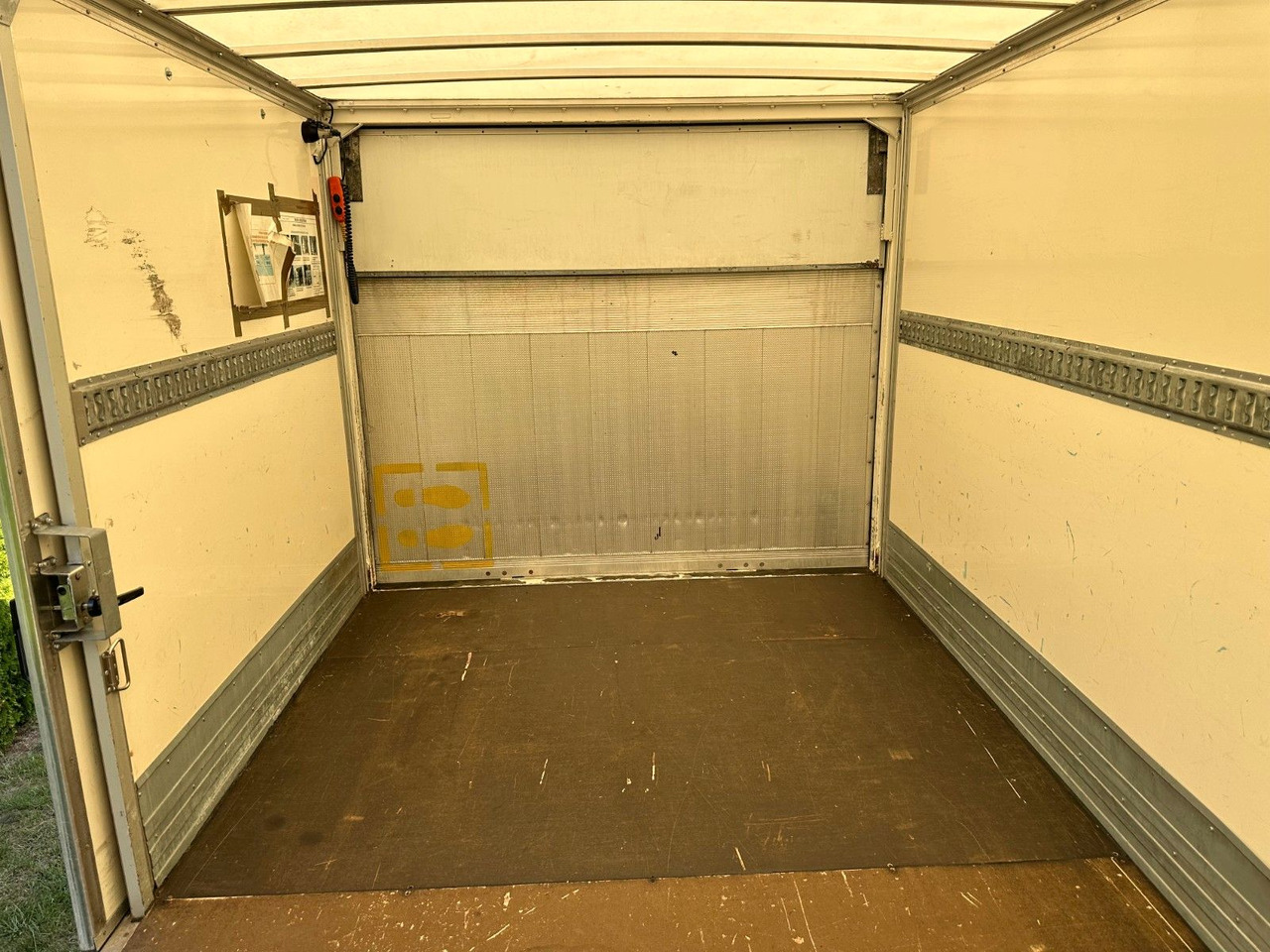 Φορτηγό κόφα Renault D 7.5 LIFT 7,5 T AUTOMATIC GEARBOX CAMERA: φωτογραφία 9